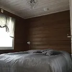 Home, Sámi Village Casa de Férias