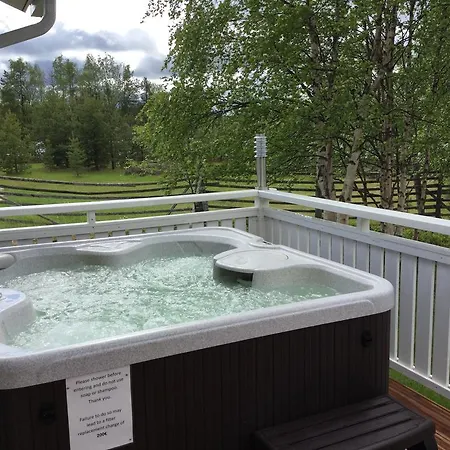 Semesterbostad Home, Sami Village *