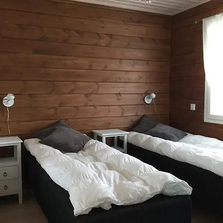 Semesterbostad Home, Sami Village Nellimö